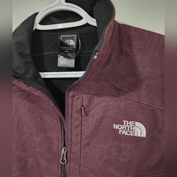 The North Face Shell Jacket - Picture 2 of 3